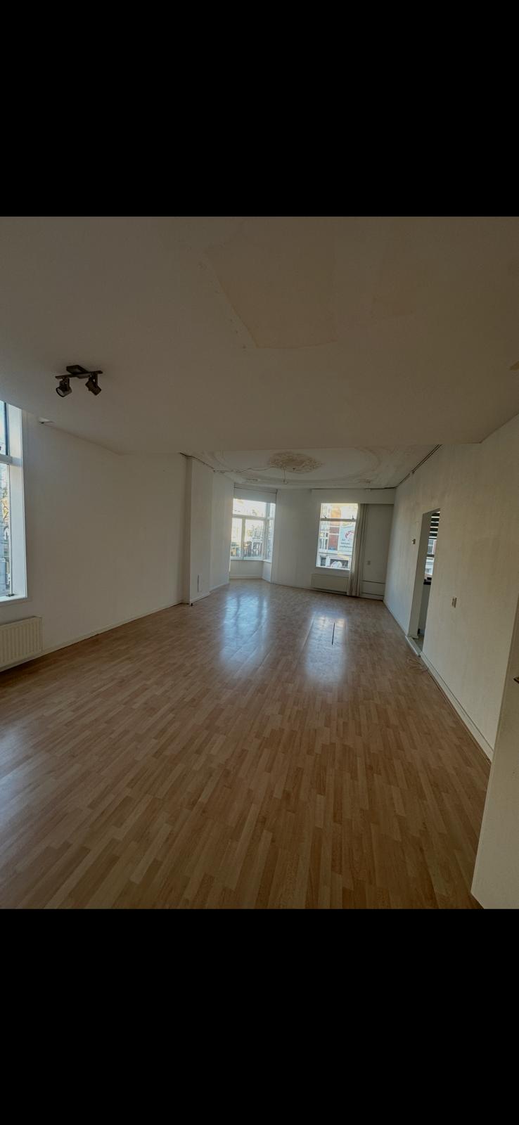 CLAES DE VRIESELAAN 121 — фотография проекта 4